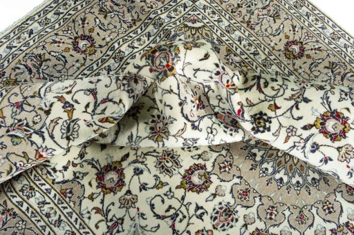 Surface texture of New Kashan rug with natural Wool and intricate pattern