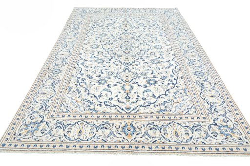 Surface texture of New Kashan rug with natural Wool and intricate pattern