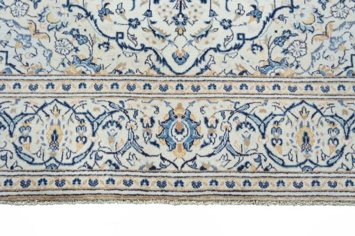 Full view of New Kashan rug from Iran / Persia, 298 × 195 cm in Beige tones