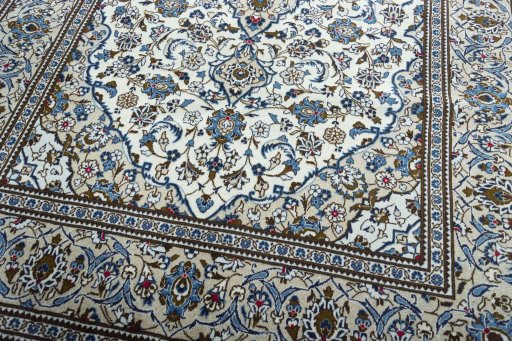 Close-up detail of 2000s Kashan rug from Iran / Persia showing Wool weave