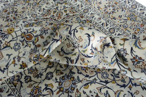 Surface texture of New Kashan rug with natural Wool and intricate pattern