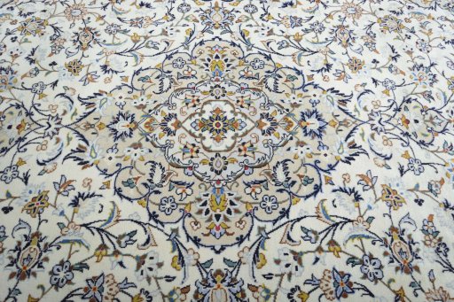 Central medallion detail of New Kashan rug from Iran / Persia