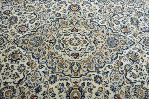Central medallion detail of New Kashan rug from Iran / Persia