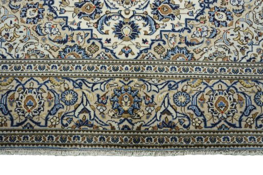 Full view of New Kashan rug from Iran / Persia, 290 × 200 cm in Beige tones