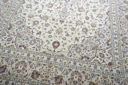 Close-up detail of New Kashan rug from Iran / Persia showing Wool weave