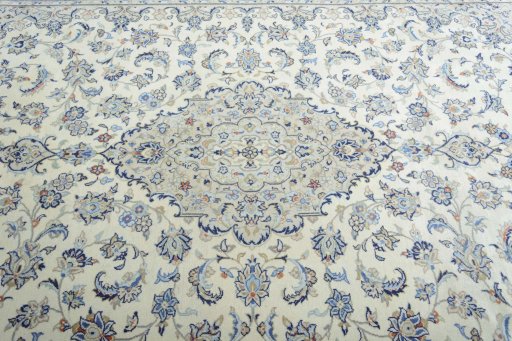 Central medallion detail of New Kashan rug from Iran / Persia