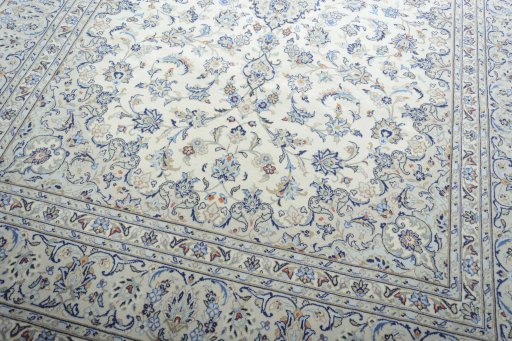 Close-up detail of New Kashan rug from Iran / Persia showing Wool weave