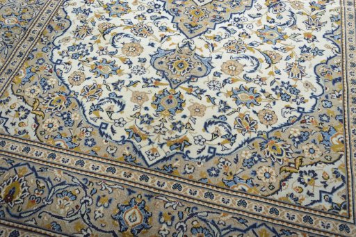 Close-up detail of 2000s Kashan rug from Iran / Persia showing Wool weave