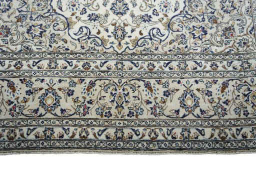 Full view of New Kashan rug from Iran / Persia, 370 × 239 cm in Beige tones