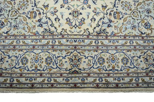 Full view of New Kashan rug from Iran / Persia, 315 × 205 cm in Beige tones