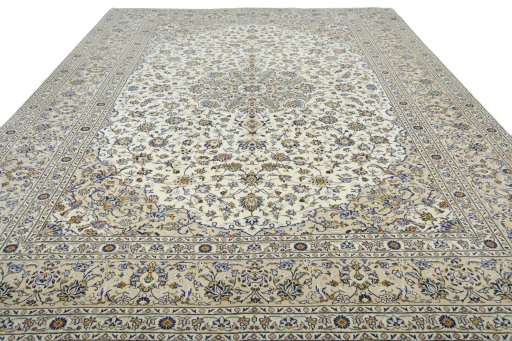 Surface texture of New Kashan rug with natural Wool and intricate pattern