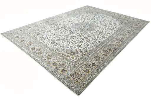 Corner detail of New Kashan rug showing border pattern and Wool pile