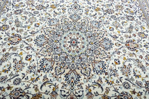 Central medallion detail of New Kashan rug from Iran / Persia