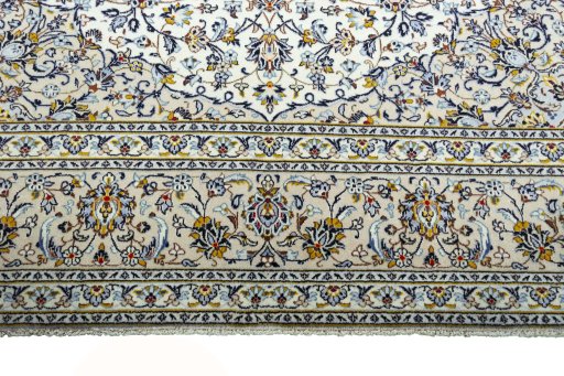 Full view of New Kashan rug from Iran / Persia, 410 × 296 cm in Beige tones