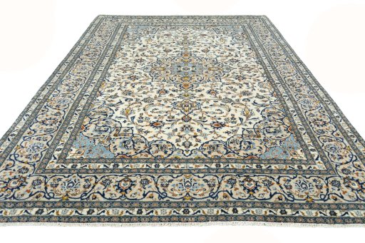 Surface texture of New Kashan rug with natural Wool and intricate pattern