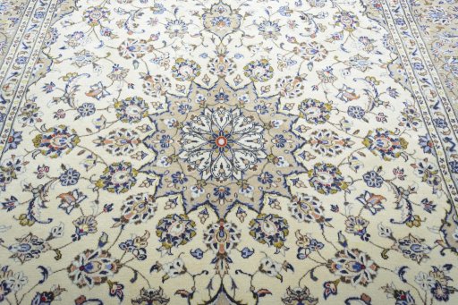 Central medallion detail of New Kashan rug from Iran / Persia
