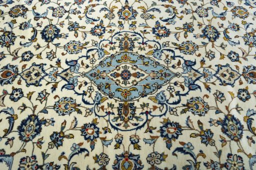 Central medallion detail of New Kashan rug from Iran / Persia