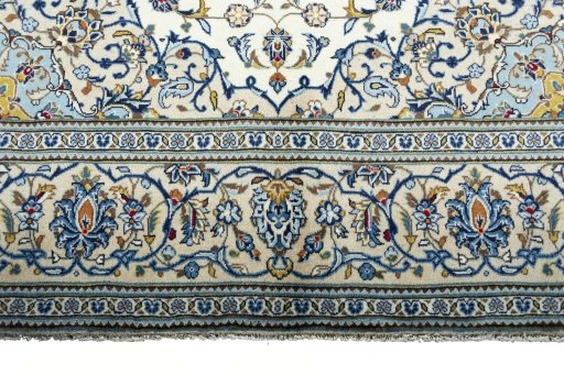 Full view of New Kashan rug from Iran / Persia, 302 × 197 cm in Beige tones