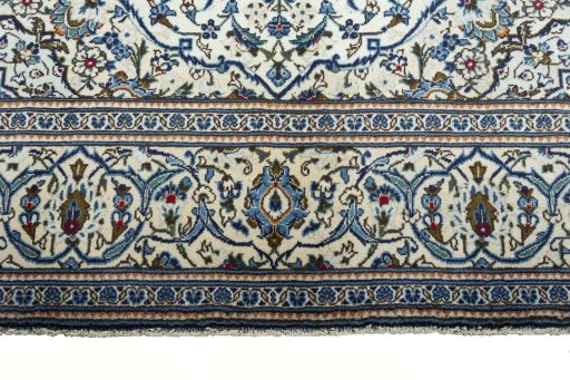 Close-up detail of 2000s Kashan rug from Iran / Persia showing Wool weave