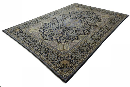 Corner detail of 2000s Kashan rug showing border pattern and Wool pile