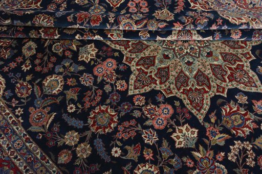 Close-up detail of 1930s Kashan rug from Iran / Persia showing Wool weave