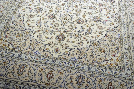 Close-up detail of 2000s Kashan rug from Iran / Persia showing Wool weave