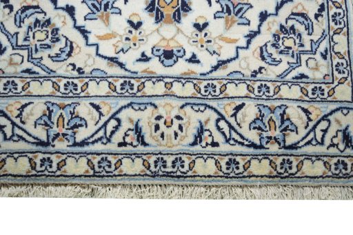 Full view of New Kashan rug from Iran / Persia, 154 × 100 cm in Beige tones