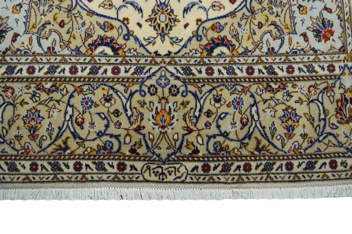 Full view of New Kashan rug from Iran / Persia, 247 × 145 cm in Beige tones