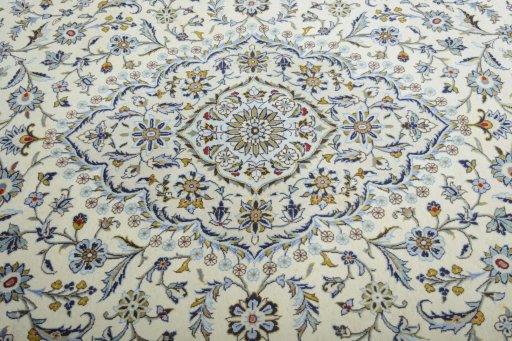 Central medallion detail of New Kashan rug from Iran / Persia
