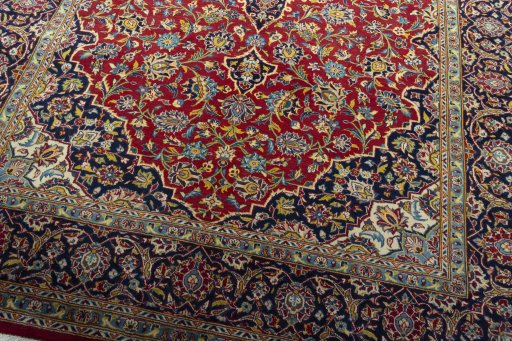 Close-up detail of 2000s Kashan rug from Iran / Persia showing Cork weave