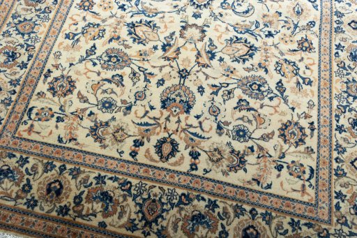 Close-up detail of 1970s Kashan rug from Iran / Persia showing Wool weave