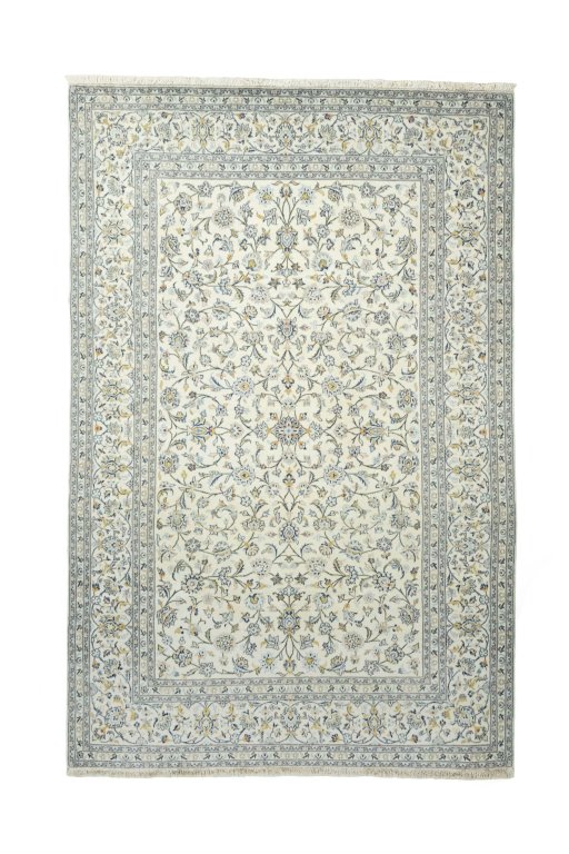 Full view of New Kashan rug from Iran / Persia, 295 × 194 cm in Beige tones