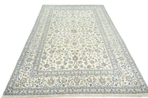Surface texture of New Kashan rug with natural Cork and intricate pattern