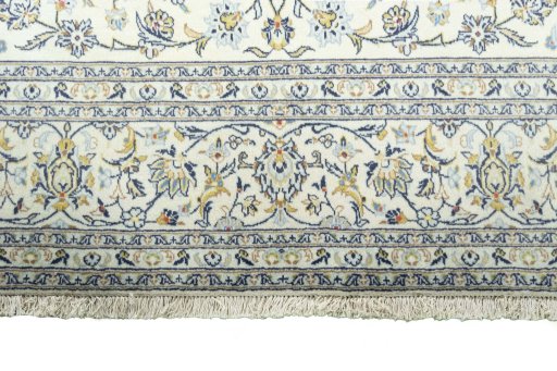 Full view of New Kashan rug from Iran / Persia, 295 × 194 cm in Beige tones