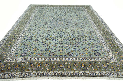 Surface texture of 2000s Kashan rug with natural Wool and intricate pattern