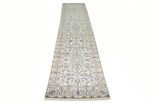 Surface texture of New Kashan rug with natural Cork and intricate pattern