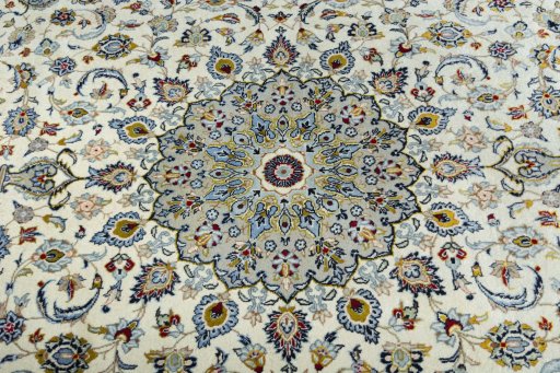 Central medallion detail of New Kashan rug from Iran / Persia