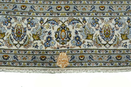 Full view of New Kashan rug from Iran / Persia, 325 × 200 cm in Beige tones