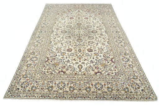 Surface texture of 2000s Kashan rug with natural Wool and intricate pattern