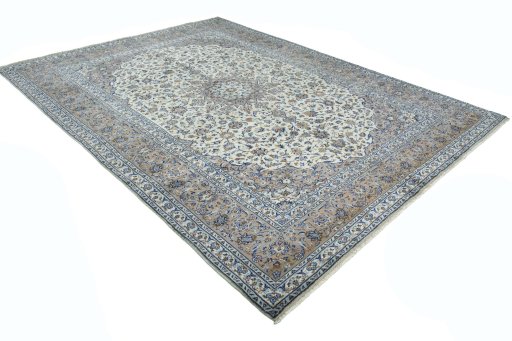 Close-up detail of New Kashan rug from Iran / Persia showing Wool weave