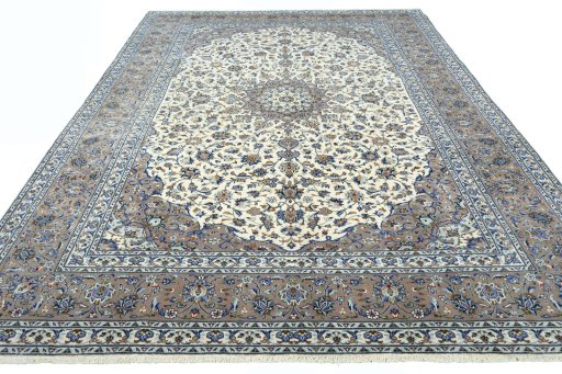 Surface texture of New Kashan rug with natural Wool and intricate pattern