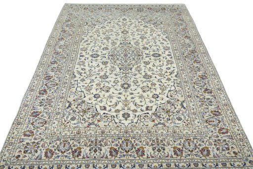 Surface texture of New Kashan rug with natural Wool and intricate pattern
