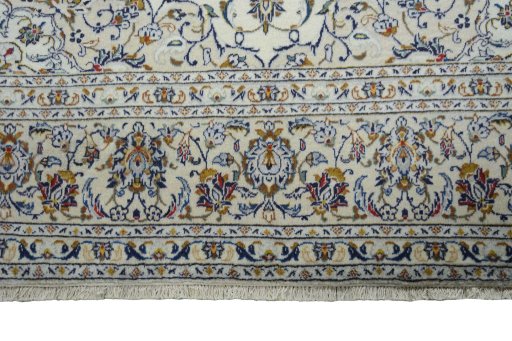 Full view of New Kashan rug from Iran / Persia, 305 × 202 cm in Beige tones