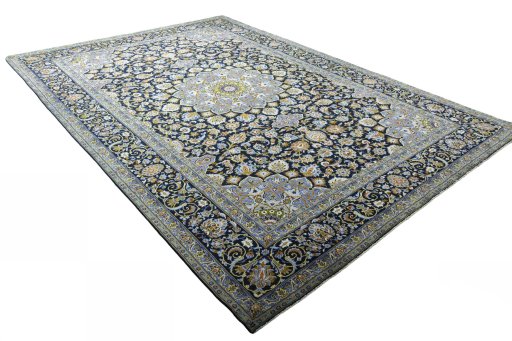 Close-up detail of New Kashan rug from Iran / Persia showing Wool weave