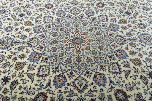 Central medallion detail of New Kashan rug from Iran / Persia