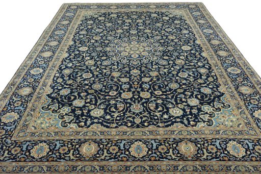 Surface texture of 2000s Kashan rug with natural Wool and intricate pattern