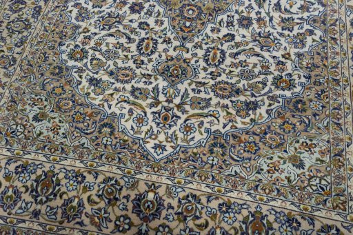 Close-up detail of 2000s Kashan rug from Iran / Persia showing Cork weave