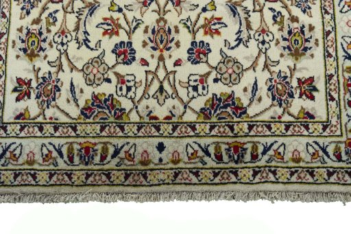 Central medallion detail of New Kashan rug from Iran / Persia