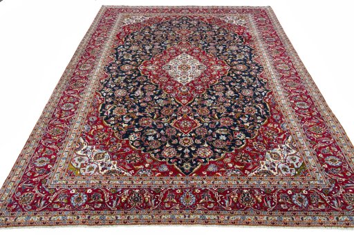 Surface texture of New Kashan rug with natural Cork and intricate pattern