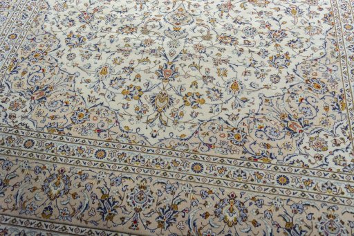 Close-up detail of 2000s Kashan rug from Iran / Persia showing Wool weave